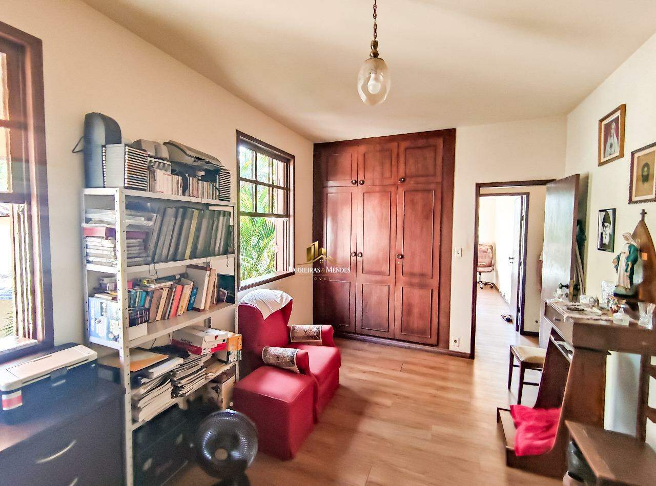 Casa à venda no CERQUEIRA LIMA: 