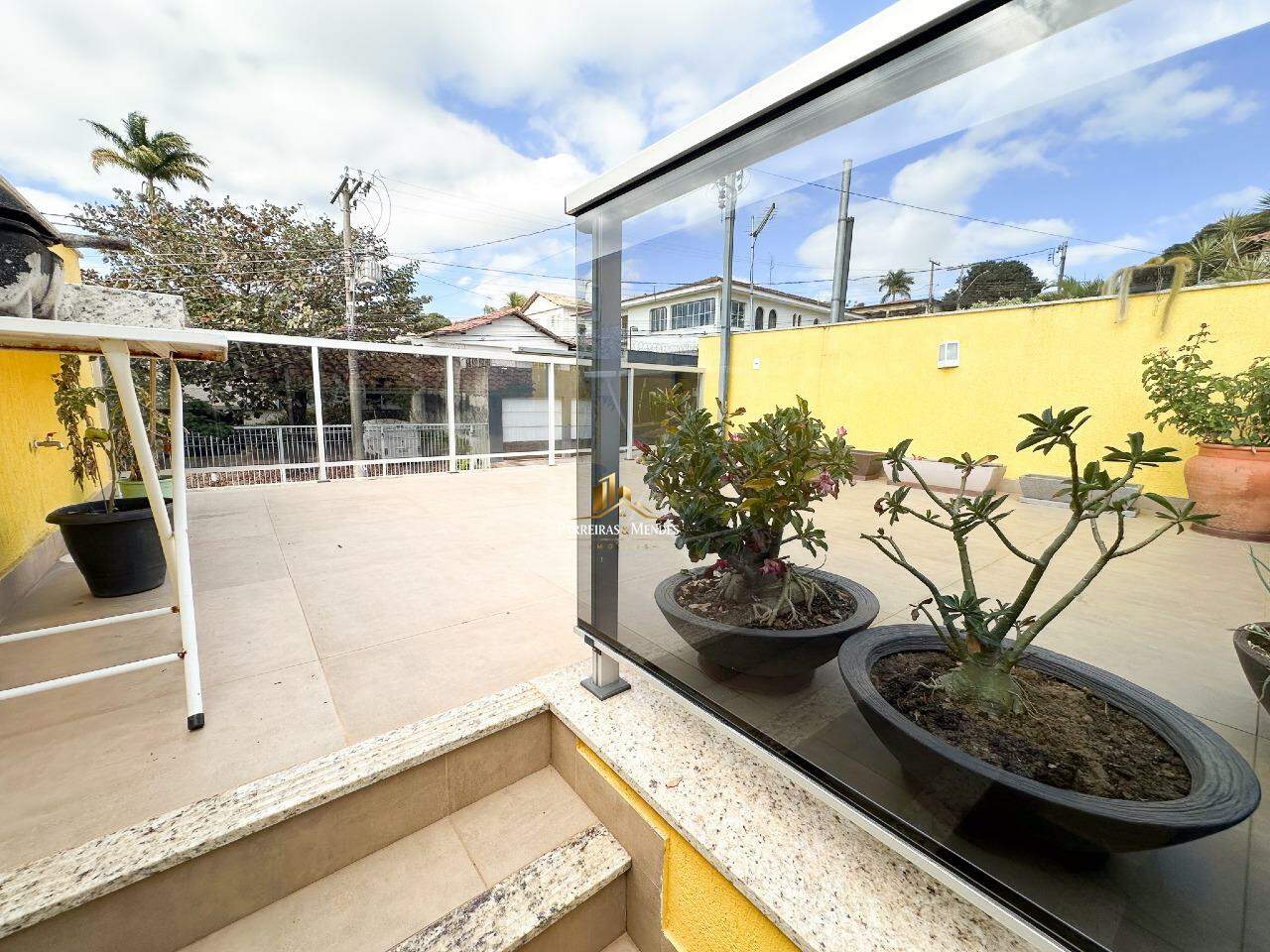 Casa à venda no CERQUEIRA LIMA: 