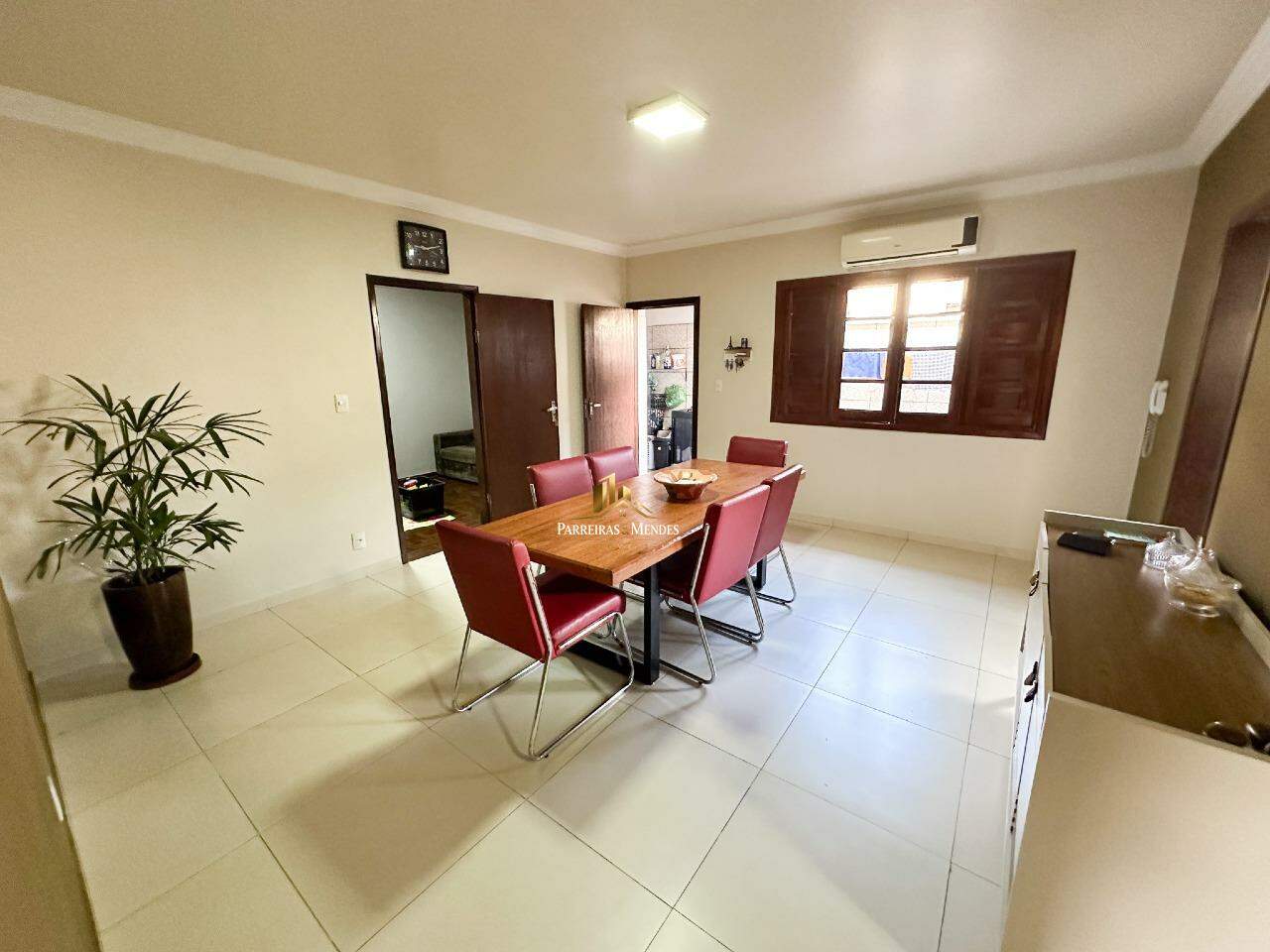 Casa à venda no CERQUEIRA LIMA: 
