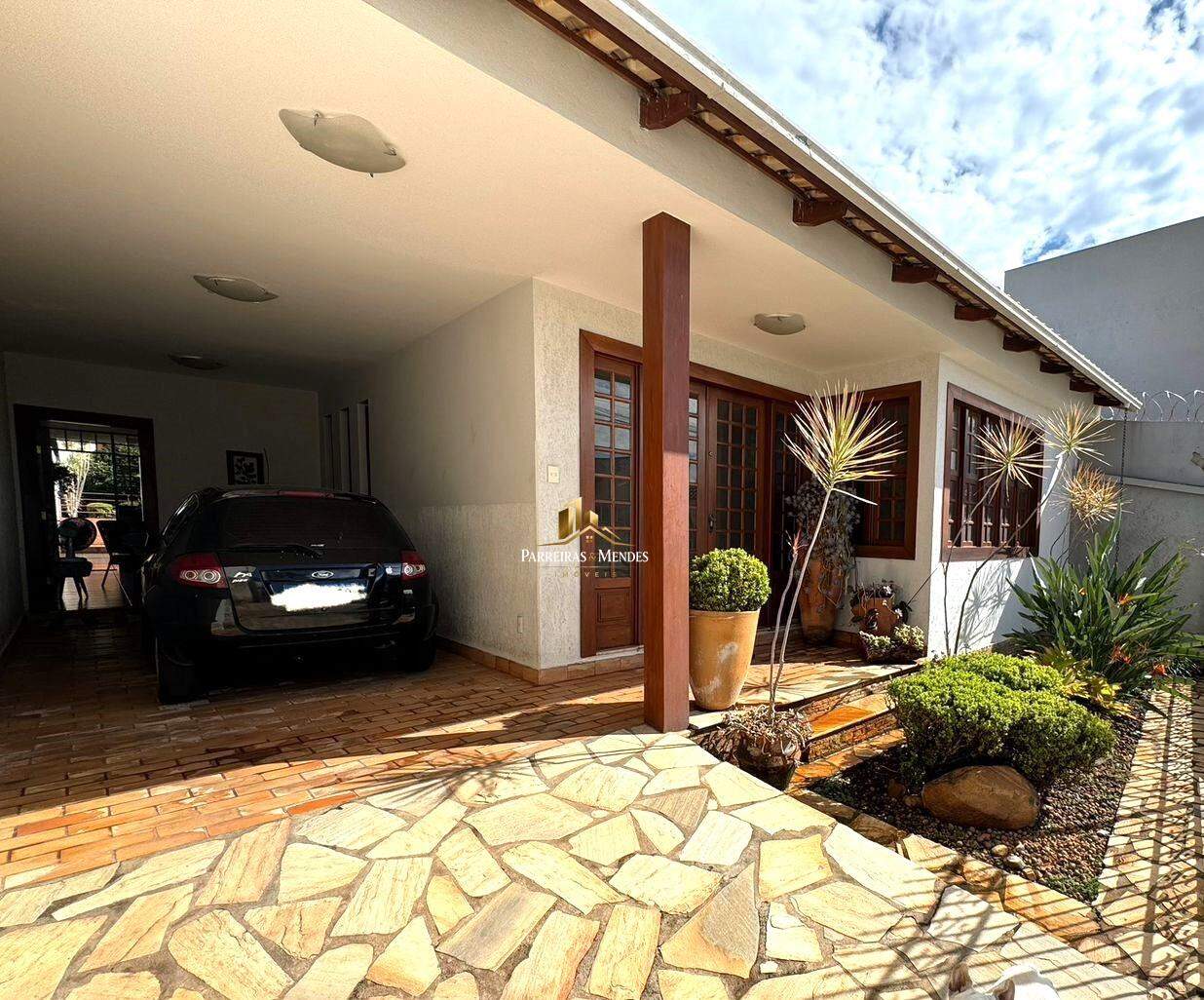 Casa à venda no Centro: 