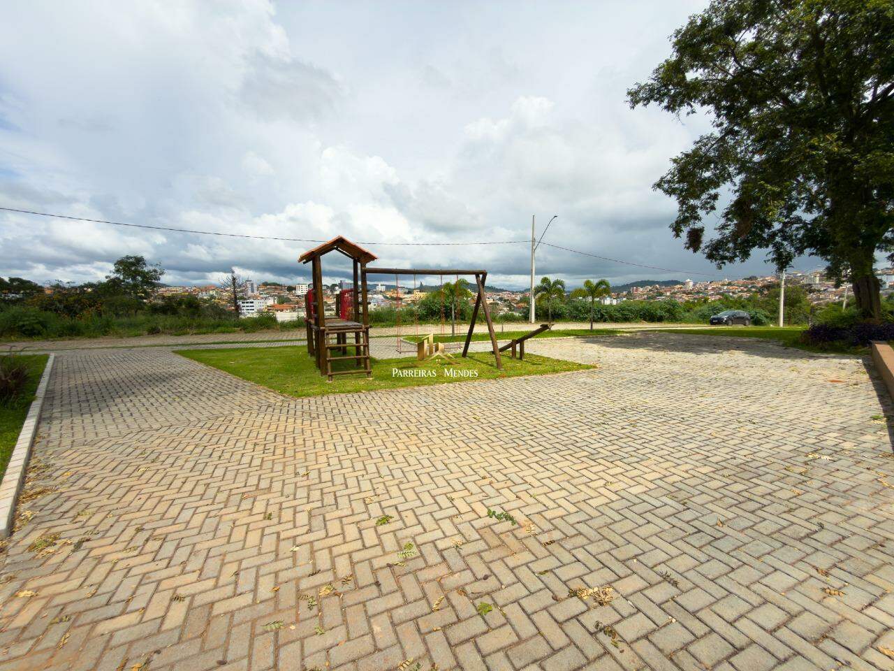 Lote à venda no CONDOMÍNIO SOL DO QUITÃO: 