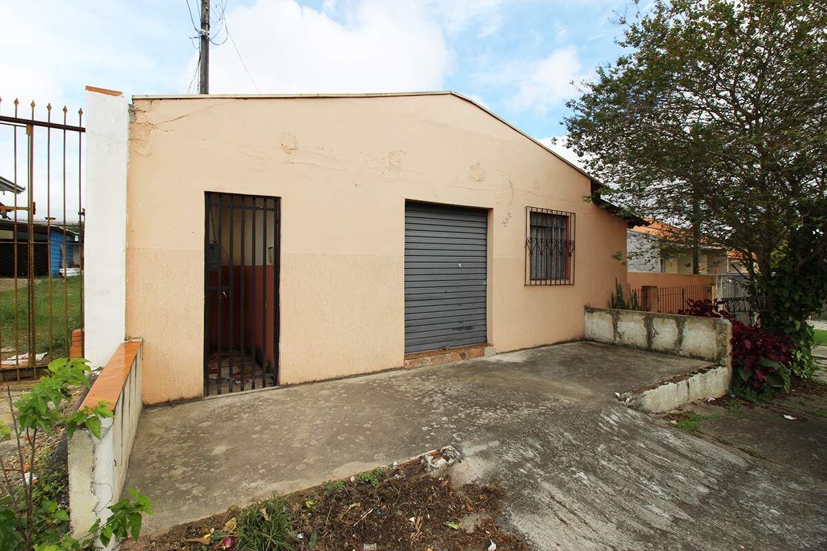 Casa com terreno amplo à venda de 2 quartos no Jardim Cruzeiro