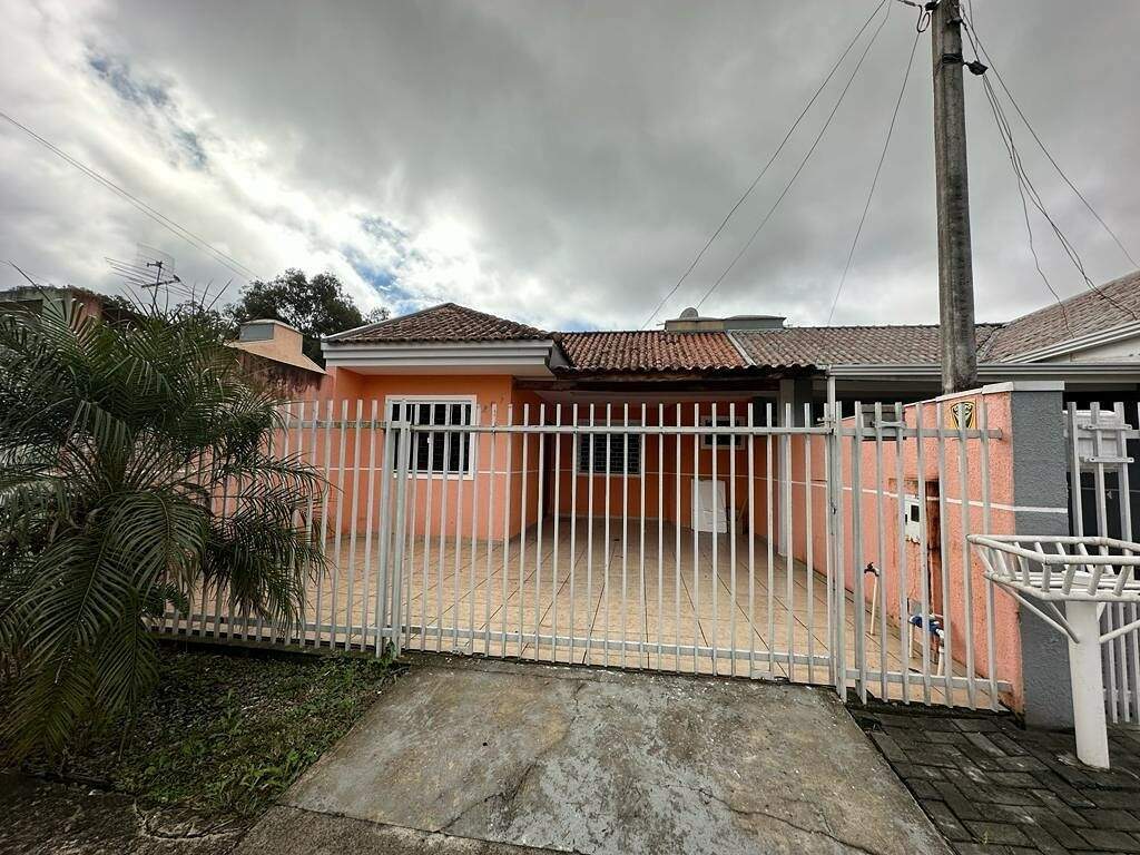 Casa com 73,41m² 3 quartos, para aluguel, no bairro Costeira em São José dos Pinhais