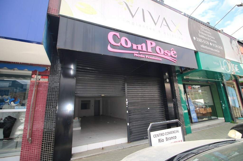Esta encantadora loja disponível para locação com 90m² no Centro de São José dos Pinhais