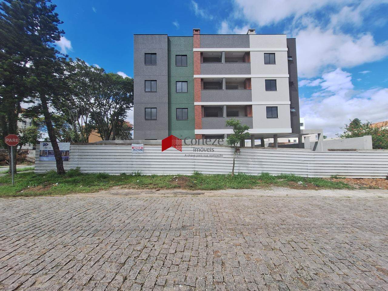 Apartamento à venda de 2 quartos sendo 1 suíte, localizado no bairro Parque da Fonte