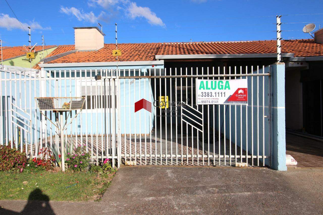 Casa para locação de 3 quartos no bairro Campo Largo da Roseira.