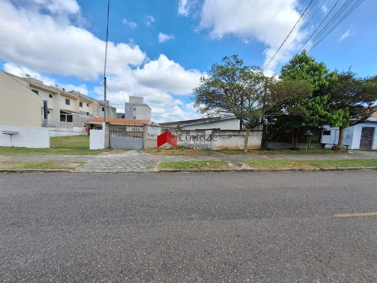 Ótima oportunidade de investimento!! Terreno com localização privilegiada no bairro Jardim Cruzeiro medindo 390 m².