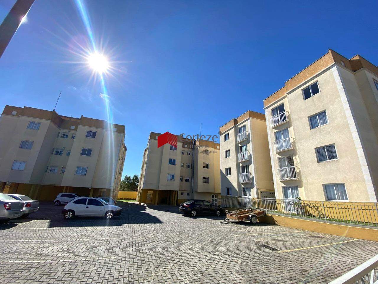 Aconchegante apartamento para locação, 2 quartos, ótima localização no bairro Santo Antônio.