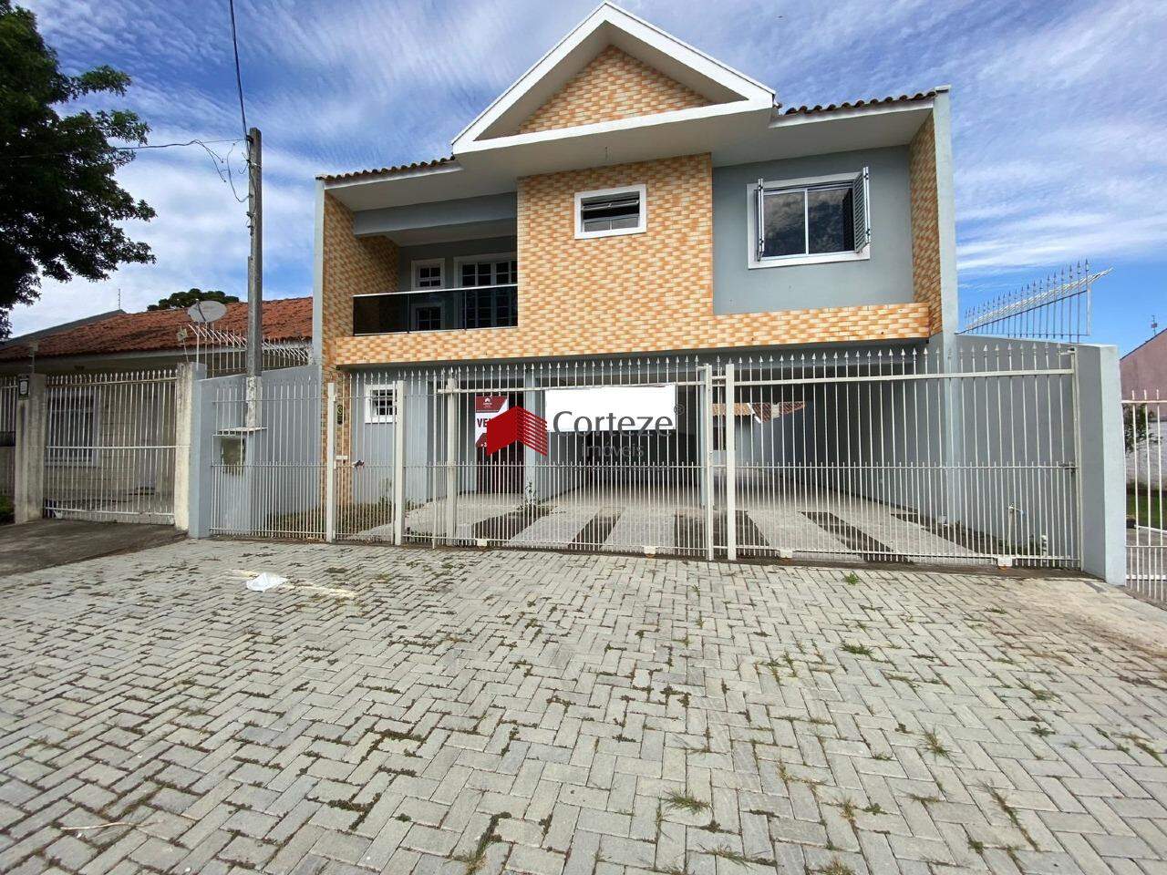 Sobrado com 213,5m² 3 quartos, à venda, no bairro Afonso Pena em São José dos Pinhais