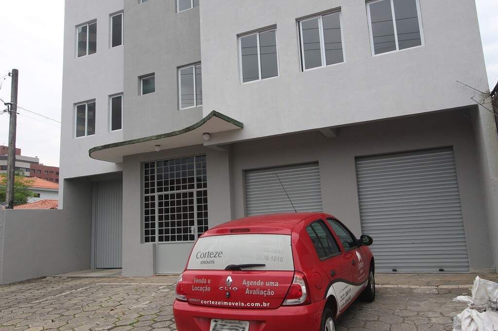 Sala / Conjunto com 30,42m² , para aluguel, no bairro Centro em São José dos Pinhais