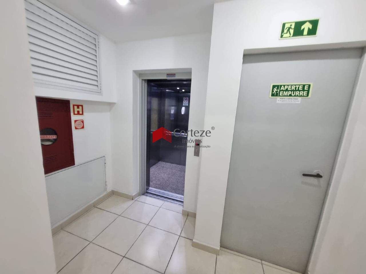 Apartamento para para aluguel no Centro em São José dos Pinhais - 18914: 