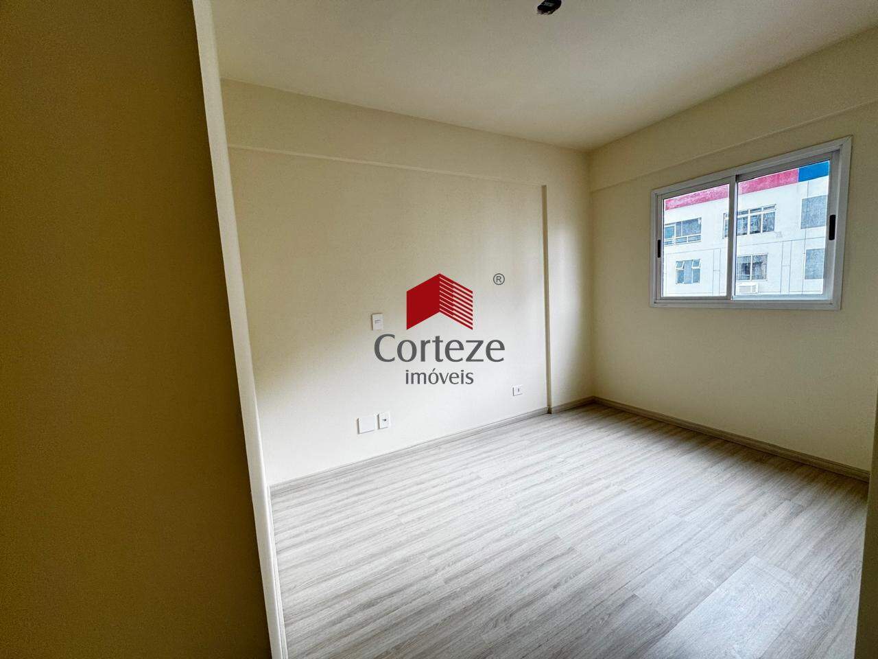 Apartamento para à venda no Centro em Curitiba - 19727: 