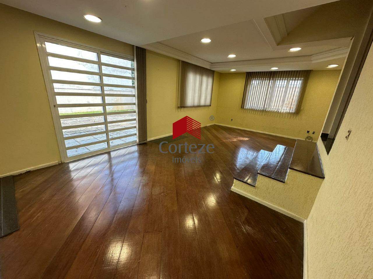 Casa comercial para para aluguel no Centro em São José dos Pinhais - 19755: 