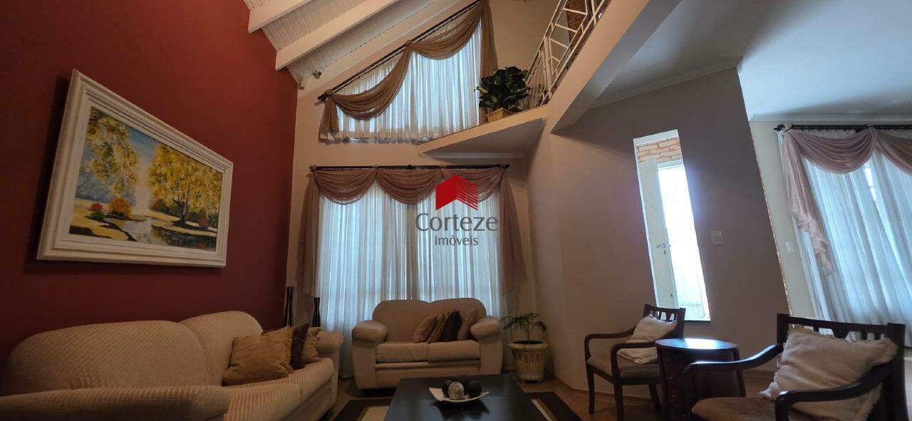 Sobrado para à venda no Aristocrata em São José dos Pinhais - 20300: 