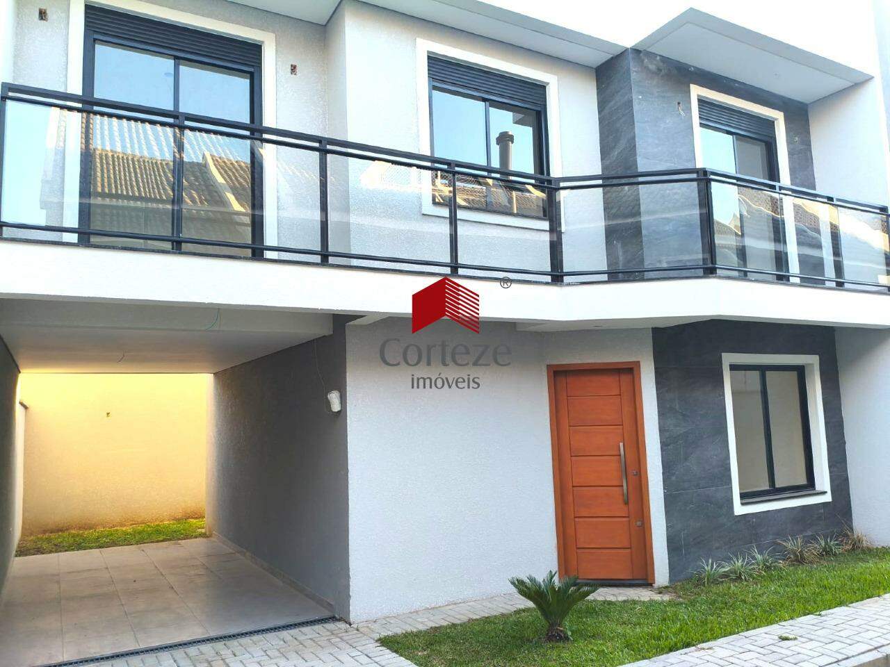 Sobrado para à venda no Santa Felicidade em Curitiba - 20534: Fachada Sobrado 05