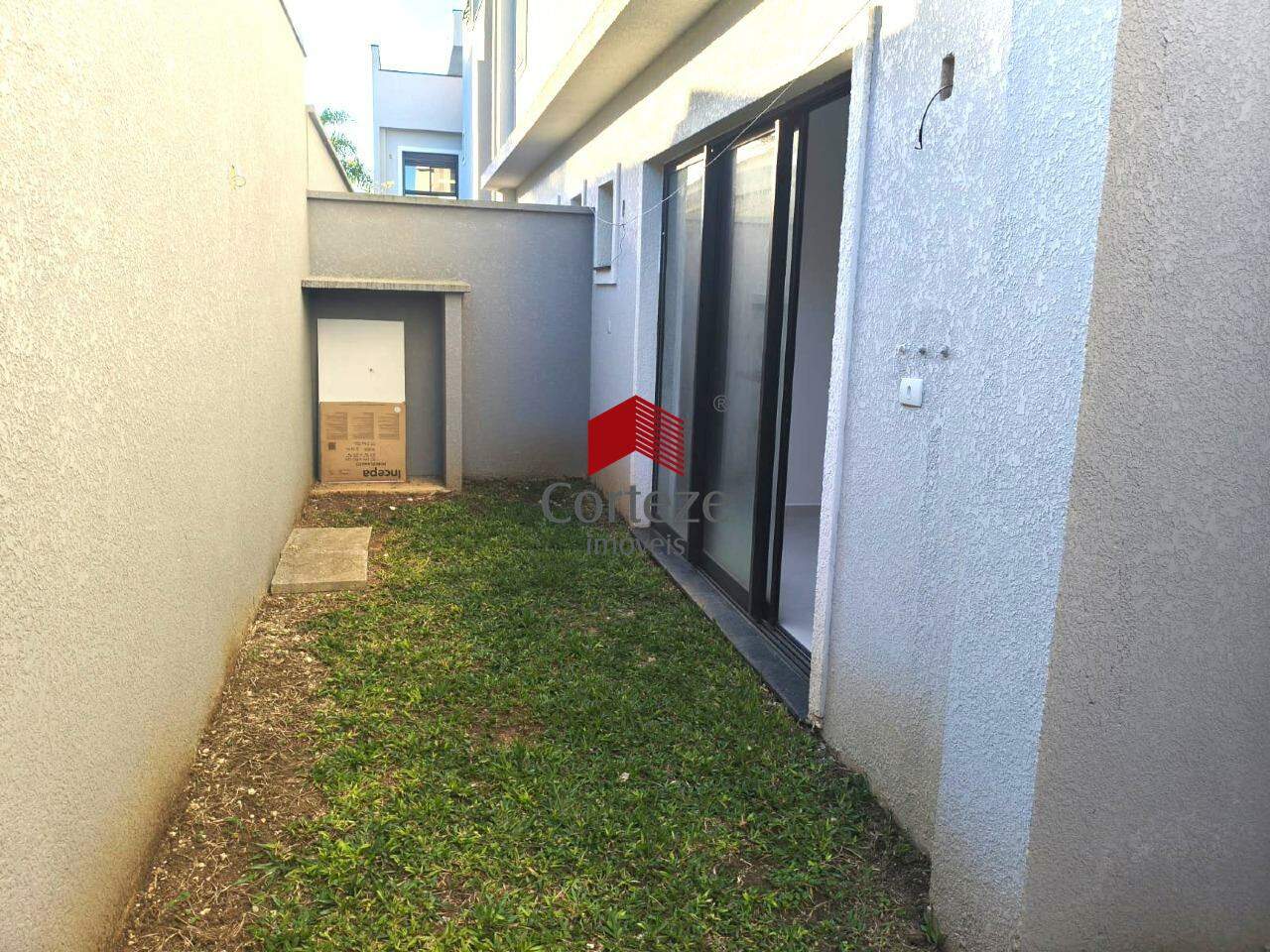 Sobrado para à venda no Santa Felicidade em Curitiba - 20534: Fundos