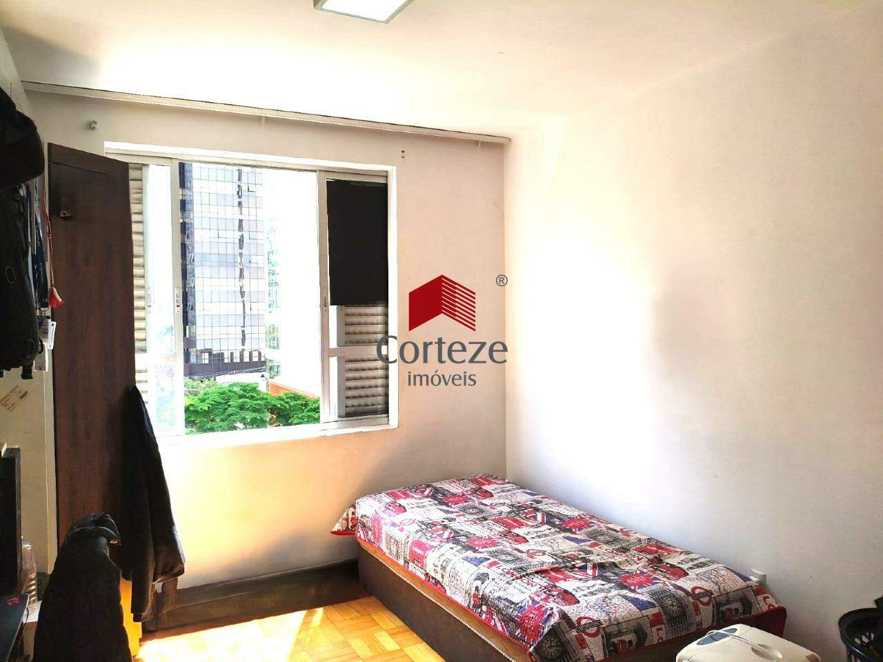 Apartamento para à venda no Centro em Curitiba - 20569: Quarto 1