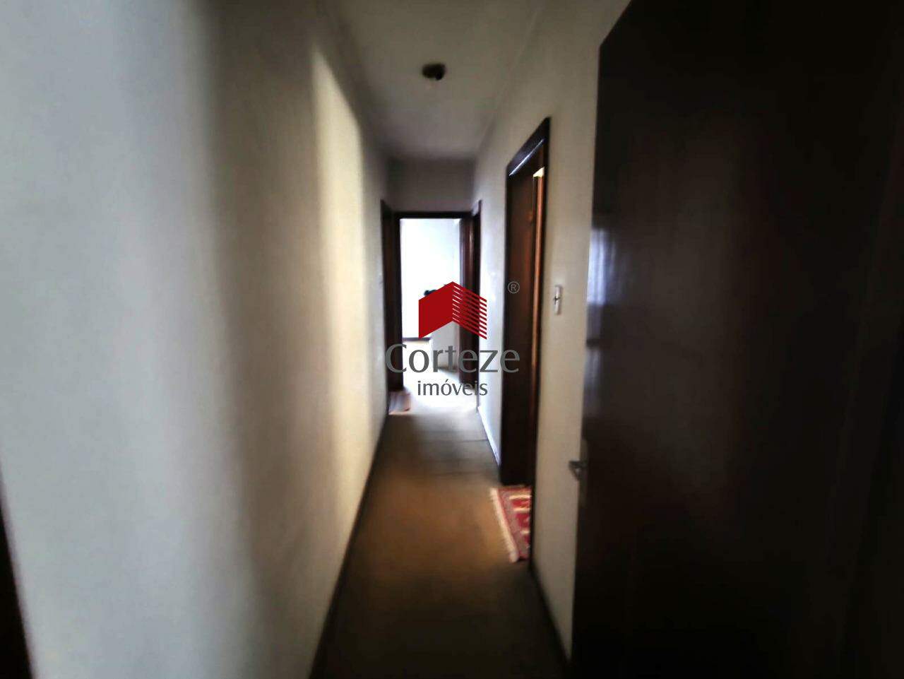 Casa para à venda no Jardim Botânico em Curitiba - 20571: Corredor