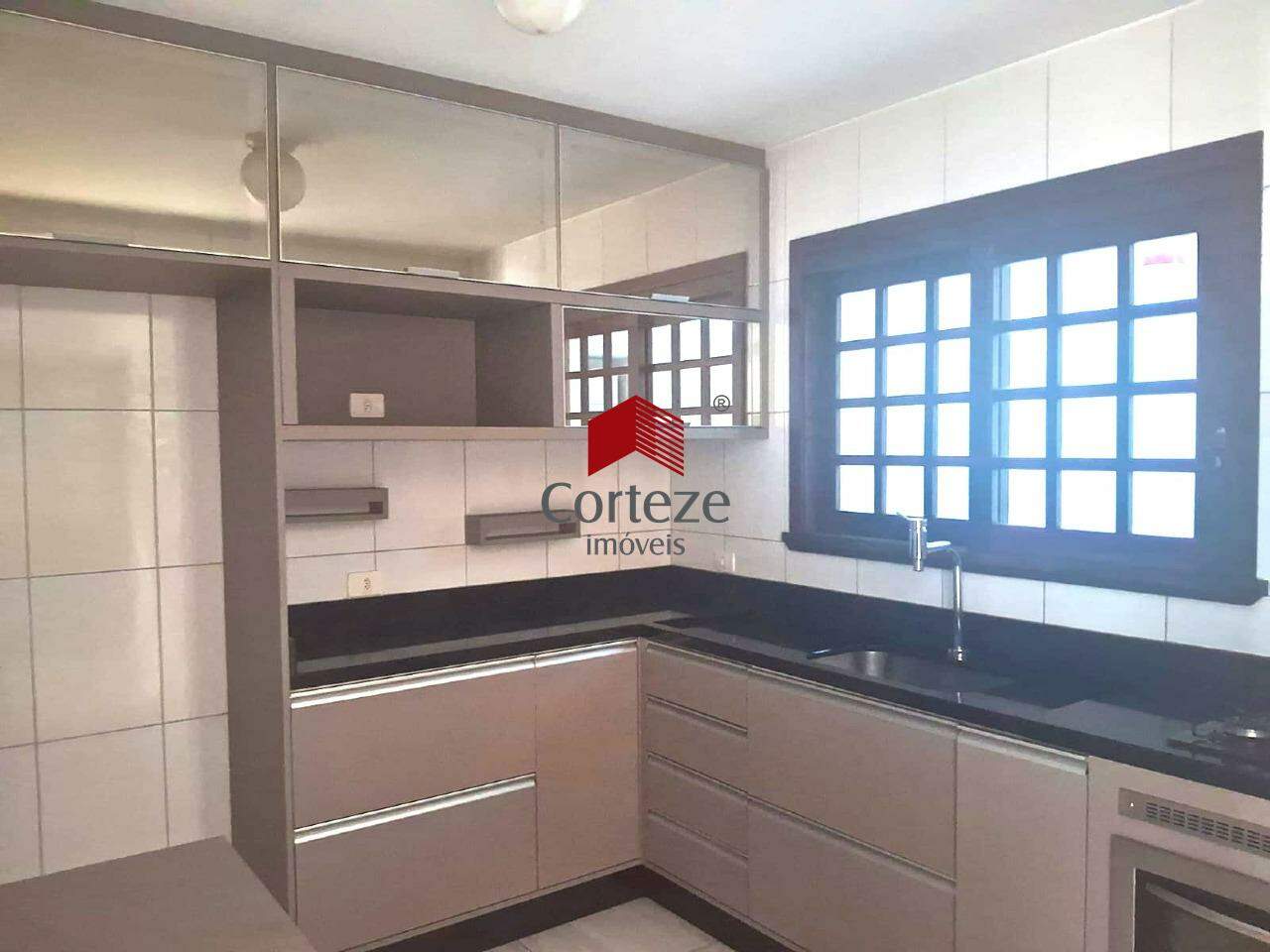 Sobrado para à venda no Ouro Fino em São José dos Pinhais - 20698: 