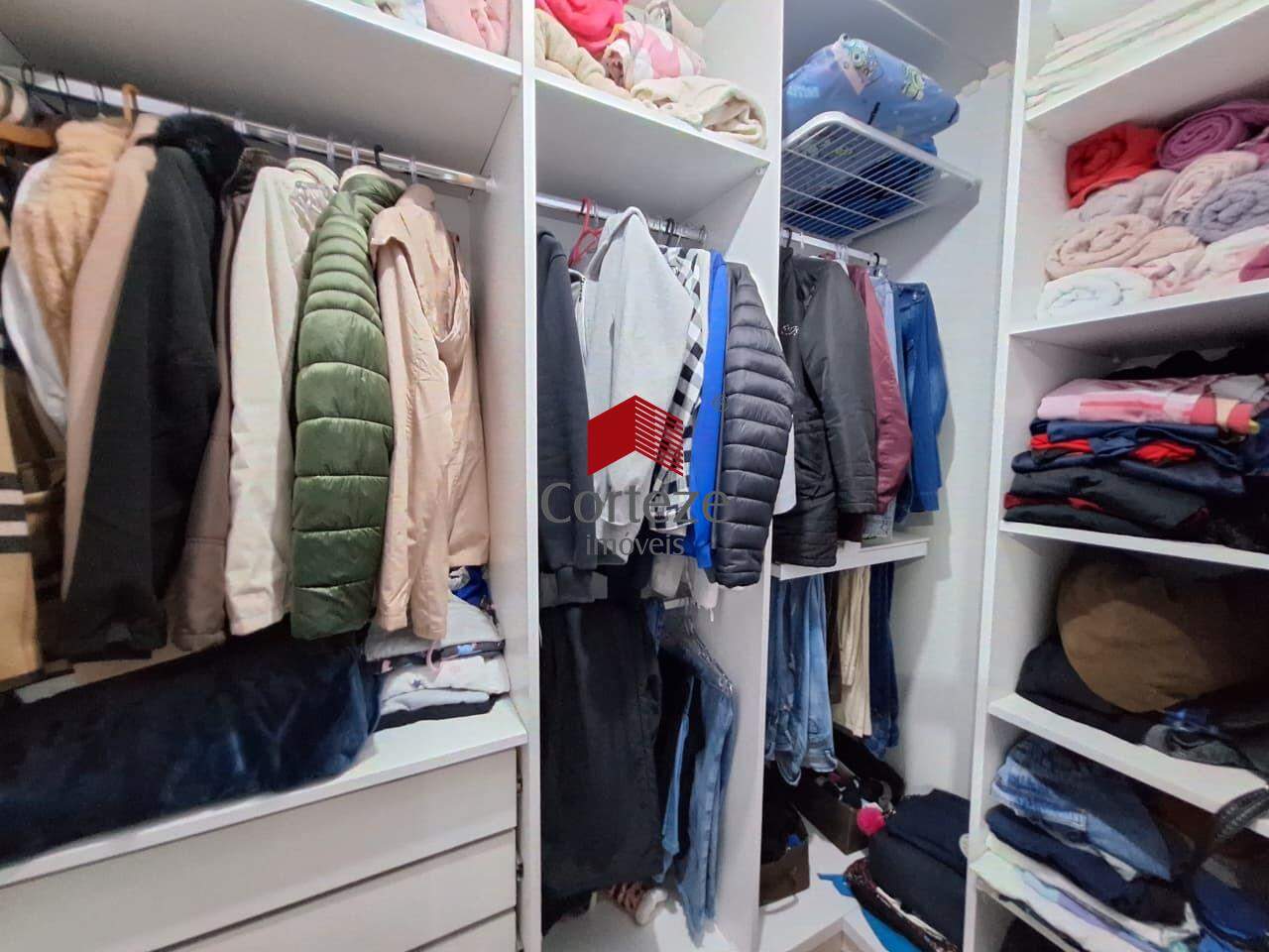 Sobrado para à venda no São Cristóvão em São José dos Pinhais - 20970: 