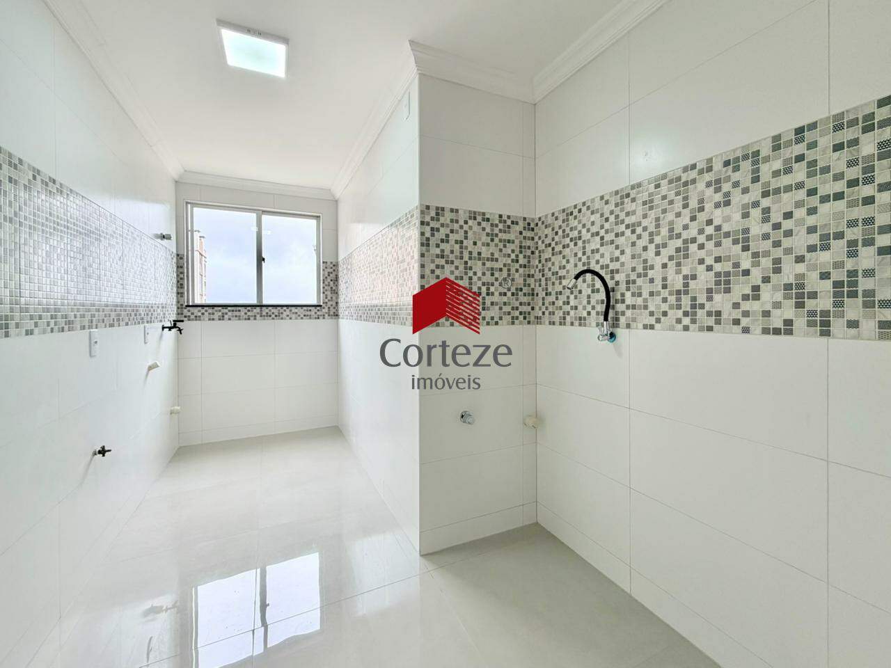 Apartamento para à venda no Colônia Rio Grande em São José dos Pinhais - 21011: 
