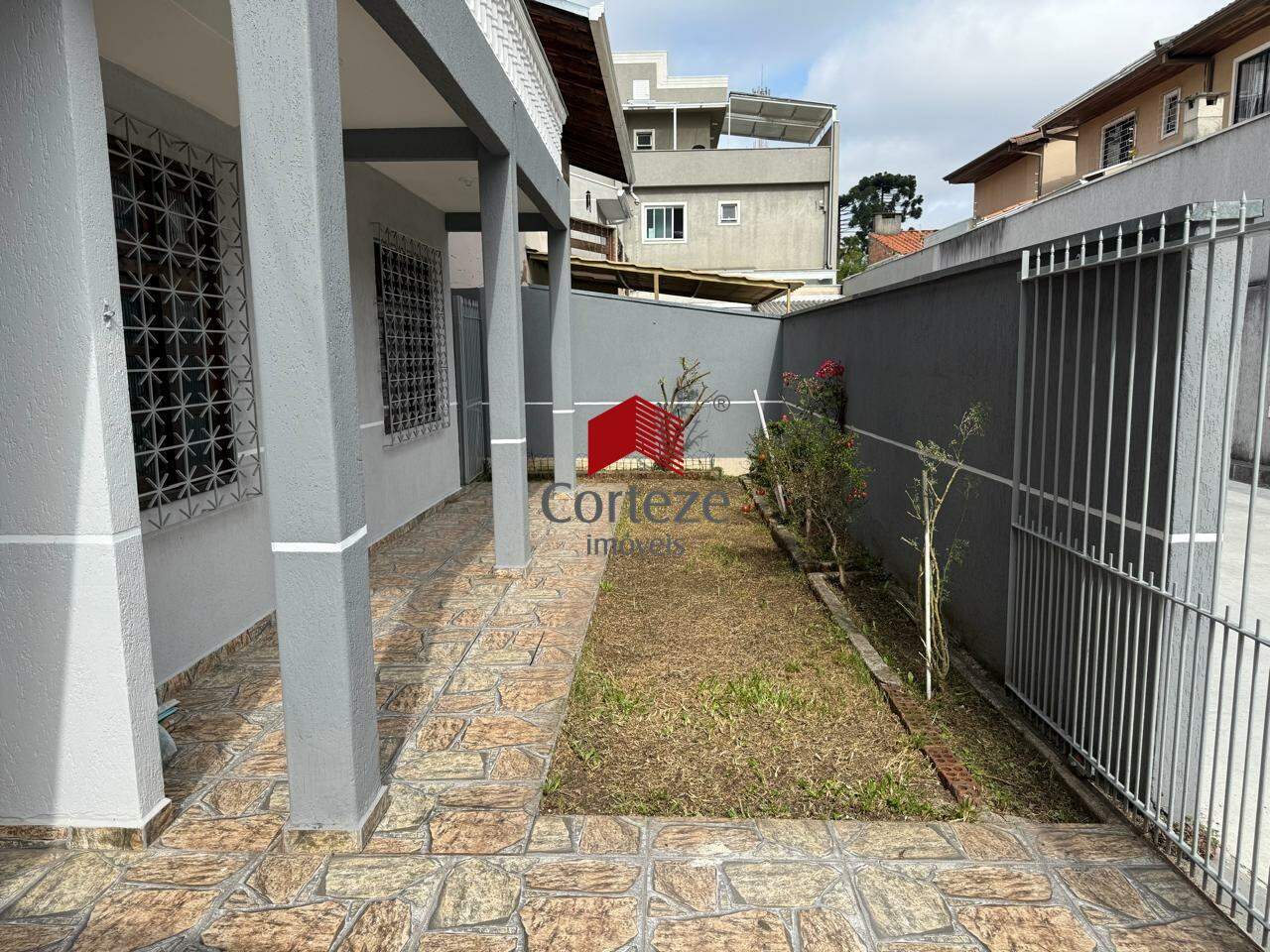 Sobrado para à venda no Cajuru em Curitiba - 21020: 