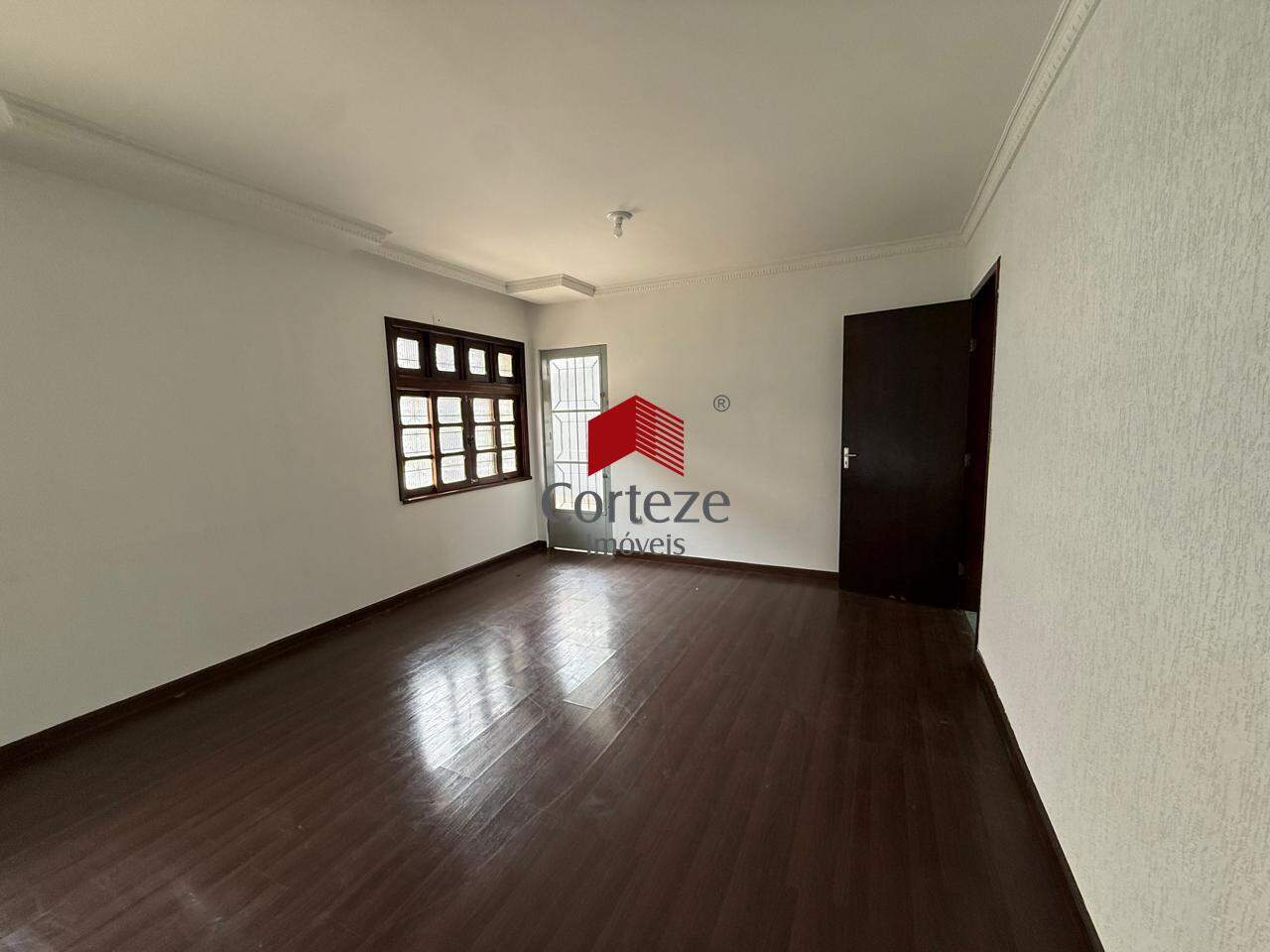 Sobrado para à venda no Cajuru em Curitiba - 21020: Sala