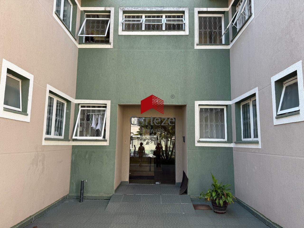 Apartamento para à venda no Cidade Jardim em São José dos Pinhais - 21029: Entrada do bloco 