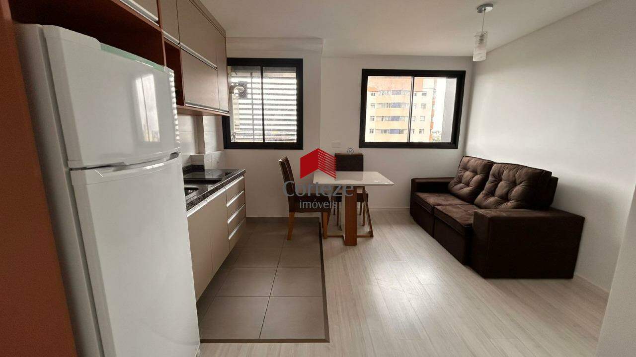 Studio para para aluguel no Centro em Curitiba - 21071: 