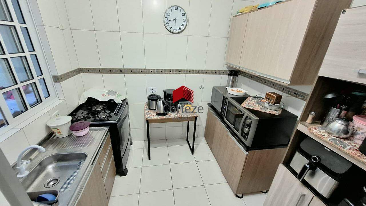 Sobrado para à venda no Colônia Rio Grande em São José dos Pinhais - 21073: 
