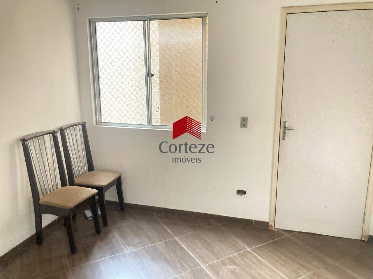 Apartamento para à venda no Guaraituba em Colombo - 21095: 