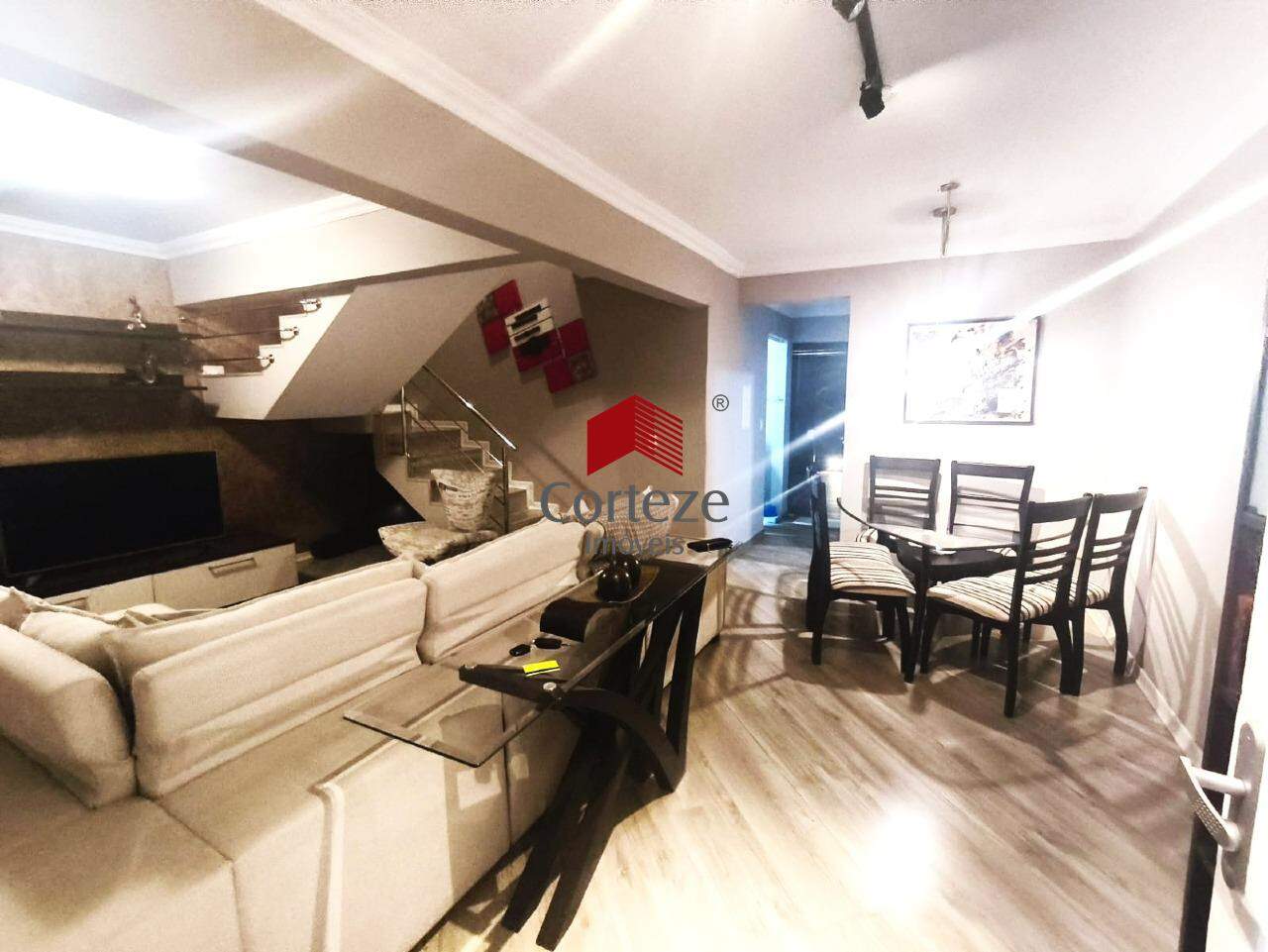 Sobrado para à venda no Cidade Industrial em Curitiba - 21105: Sala