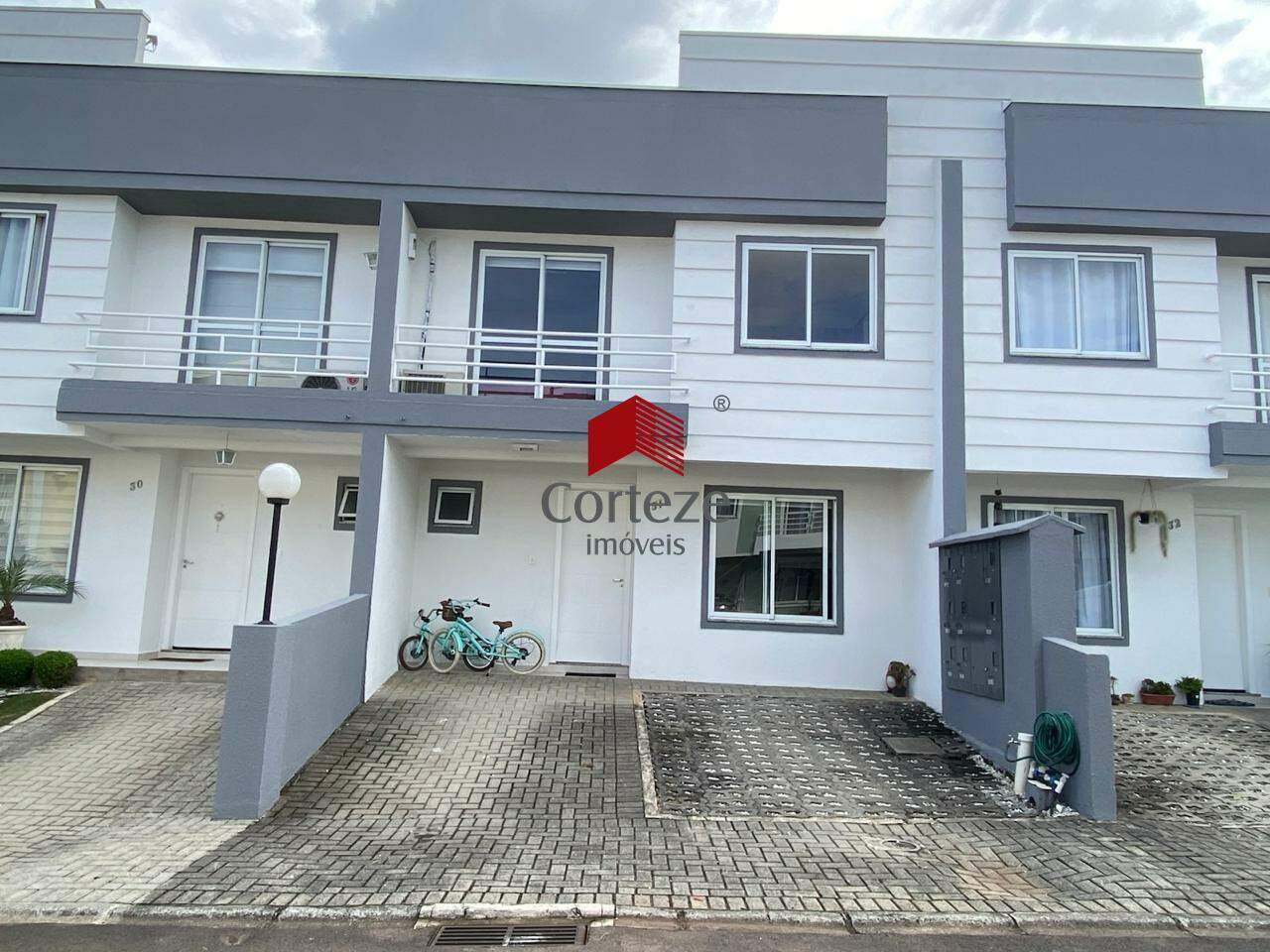 Sobrado em condomínio para à venda no Boneca do Iguaçu em São José dos Pinhais - 21117: 