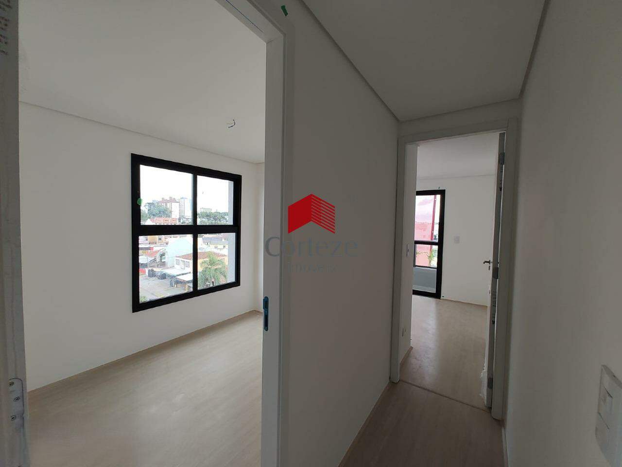 Apartamento para à venda no Capão Raso em Curitiba - 21128: 