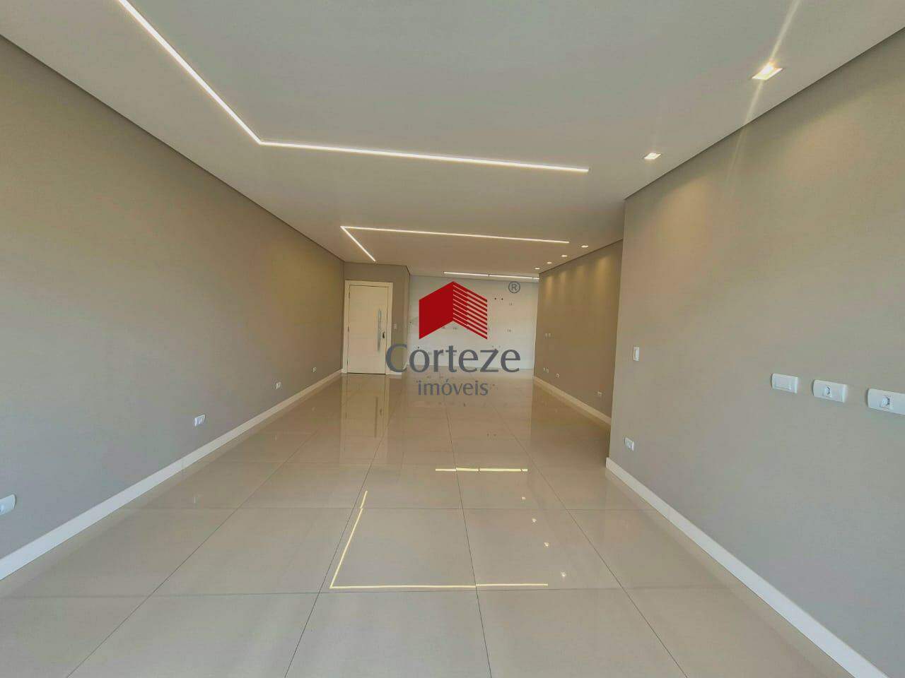 Apartamento para à venda no Centro em São José dos Pinhais - 21129: 