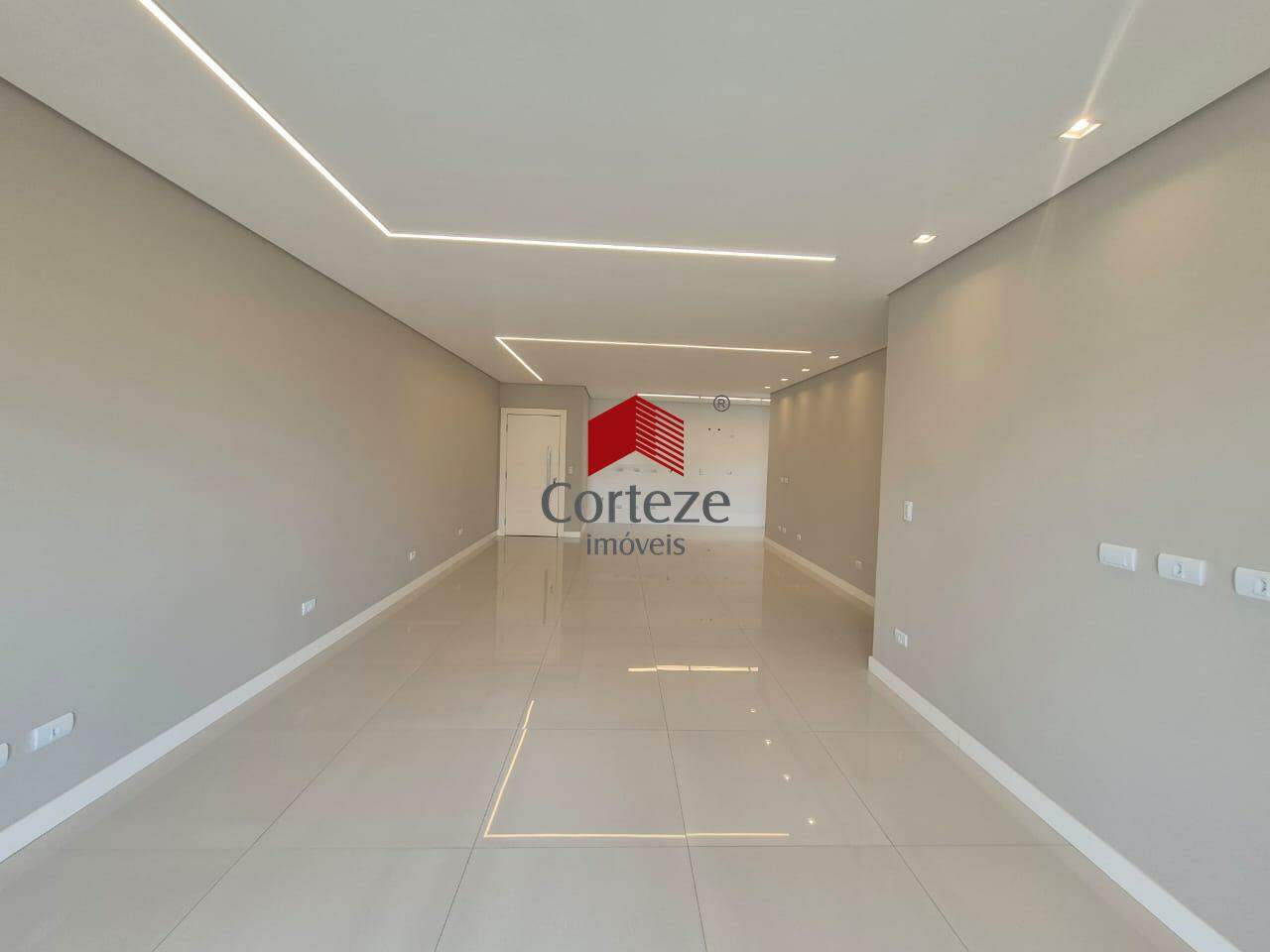 Apartamento para à venda no Centro em São José dos Pinhais - 21129: 