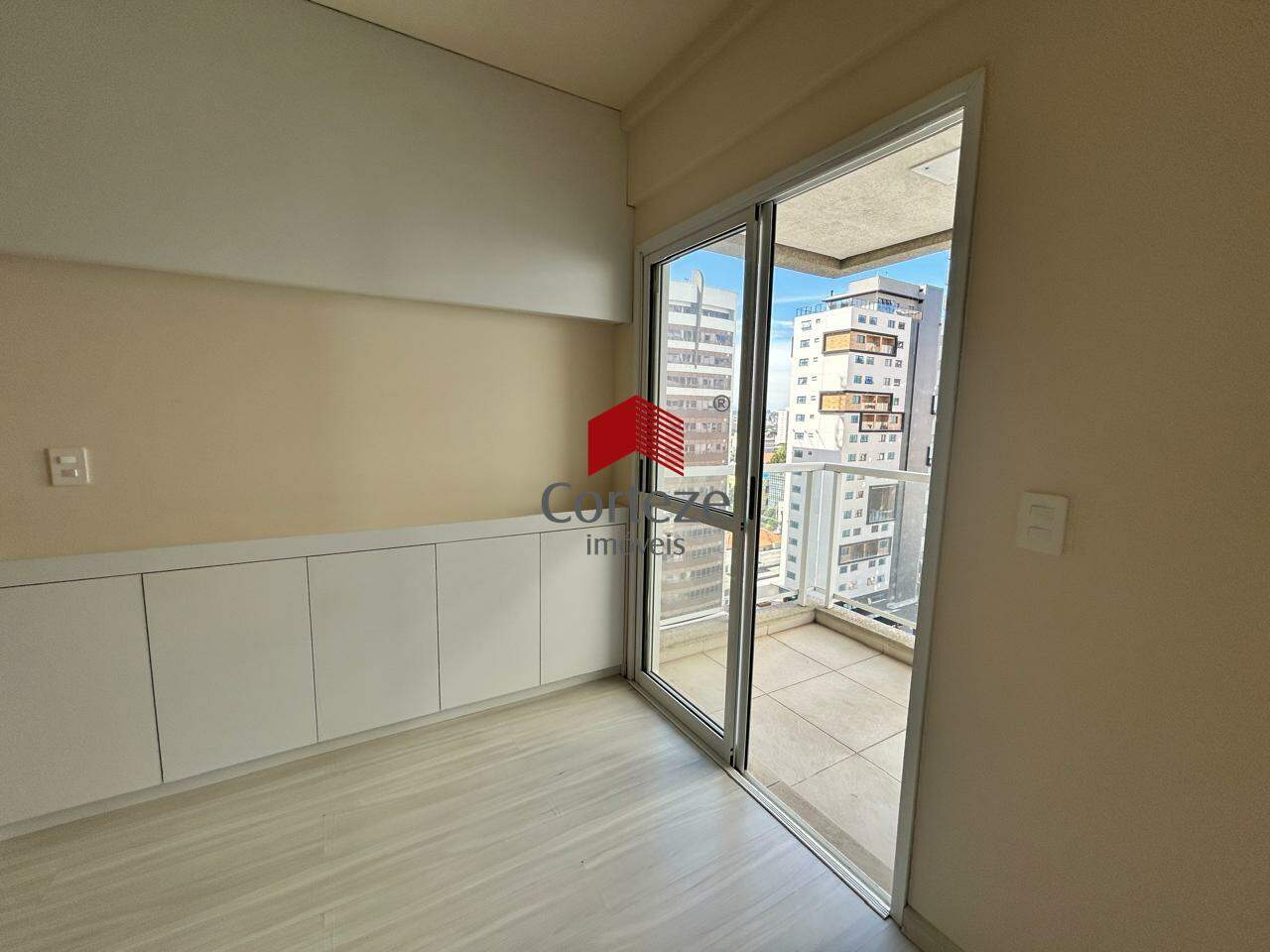 Apartamento para para aluguel no Centro em Curitiba - 21169: 