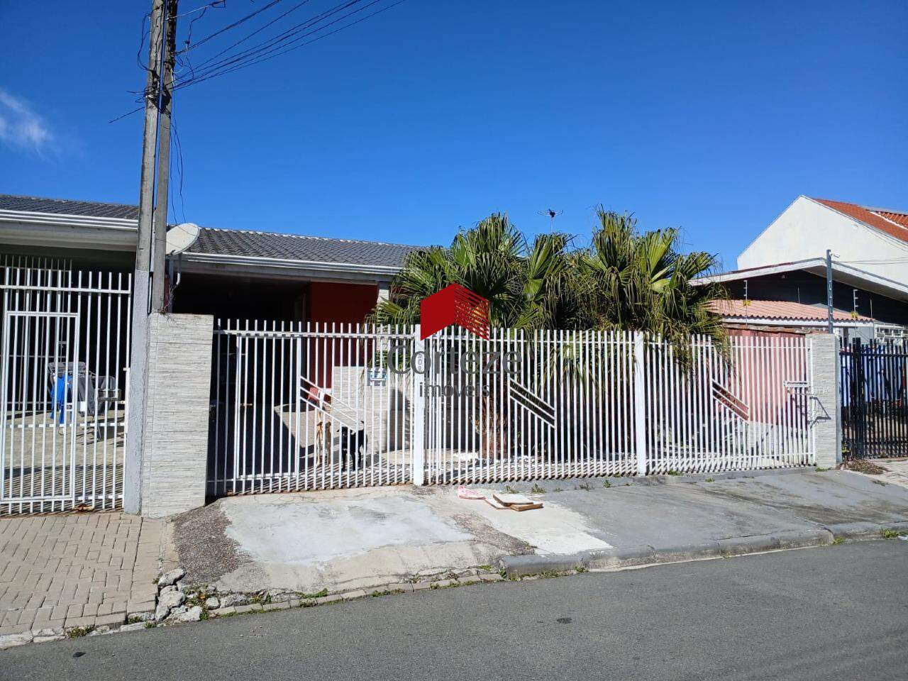 Casa à venda no Sítio Cercado