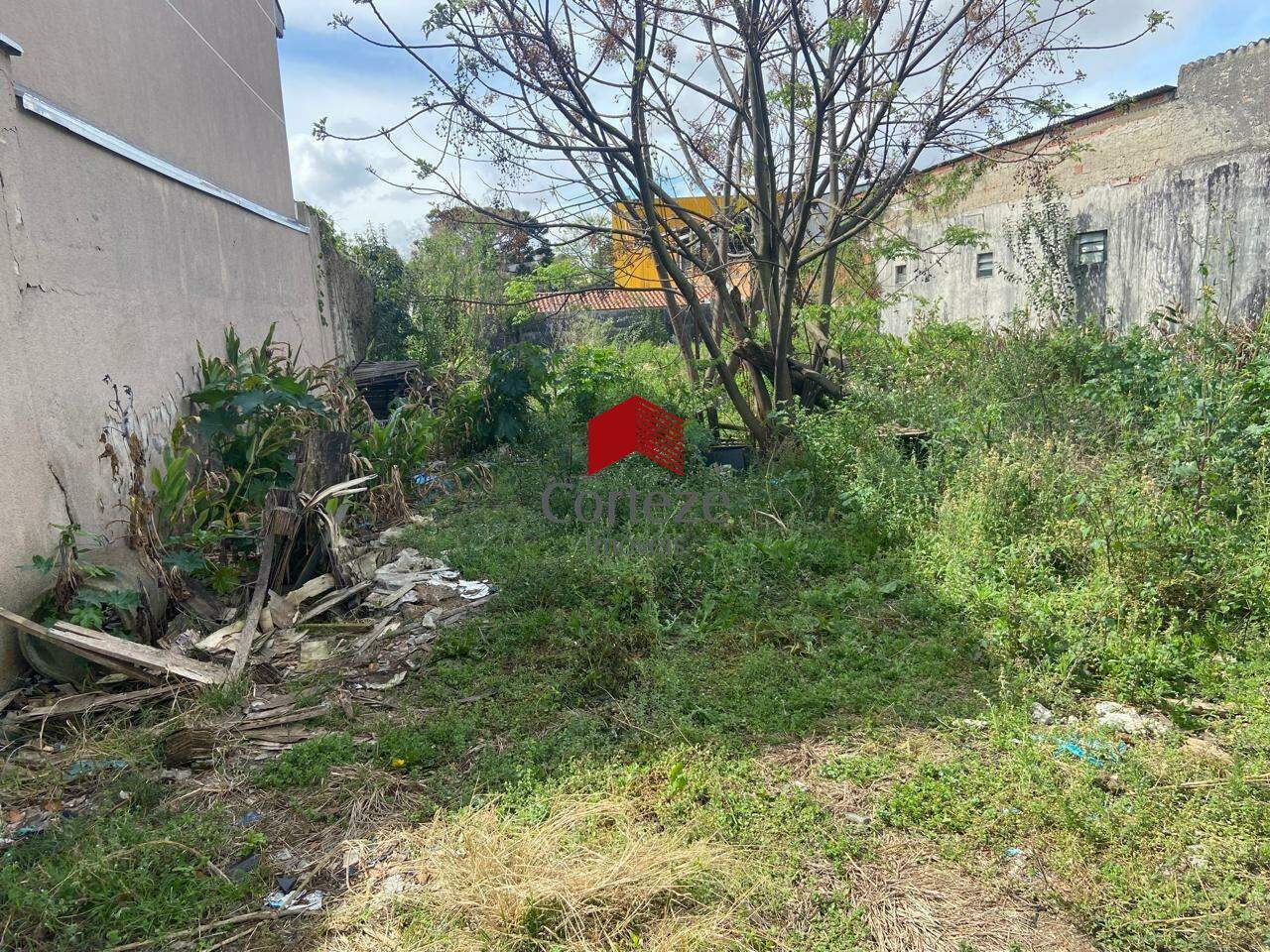 Terreno à venda no Capão Raso