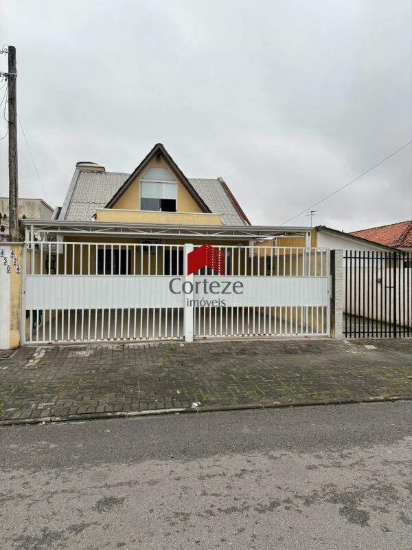 Casa à venda no Iná
