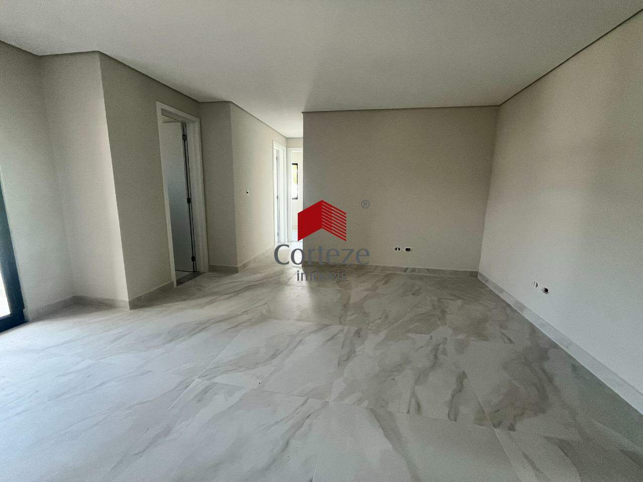 Apartamento para à venda no Boneca do Iguaçu em São José dos Pinhais - 21252: 