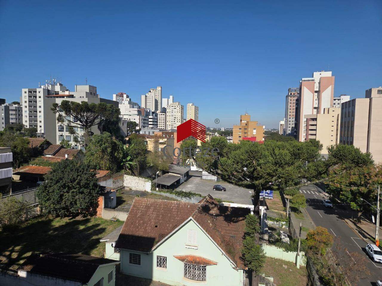 Apartamento para à venda no Centro em Curitiba - 21350: 