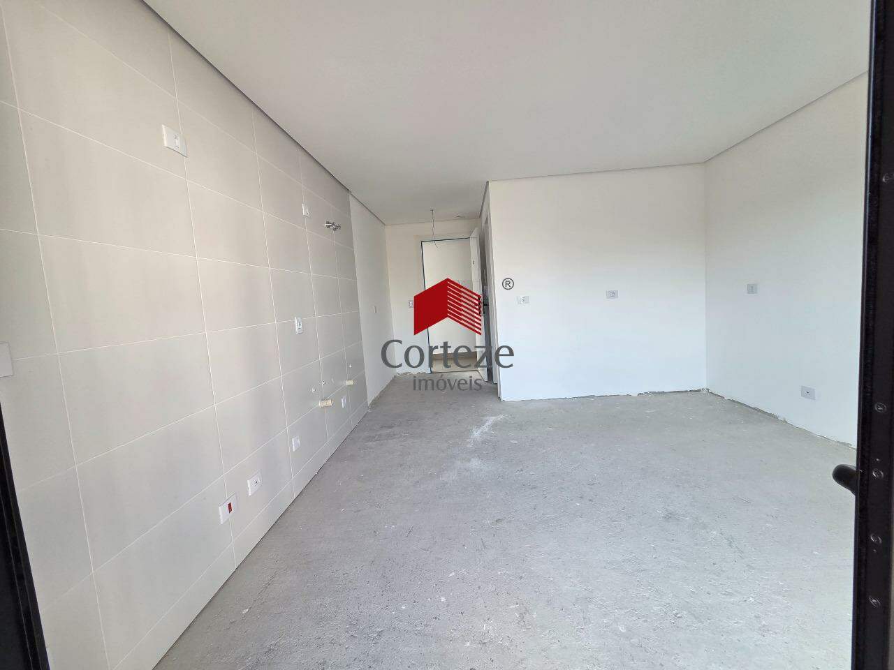 Quitinete para à venda no Cabral em Curitiba - 21372: 
