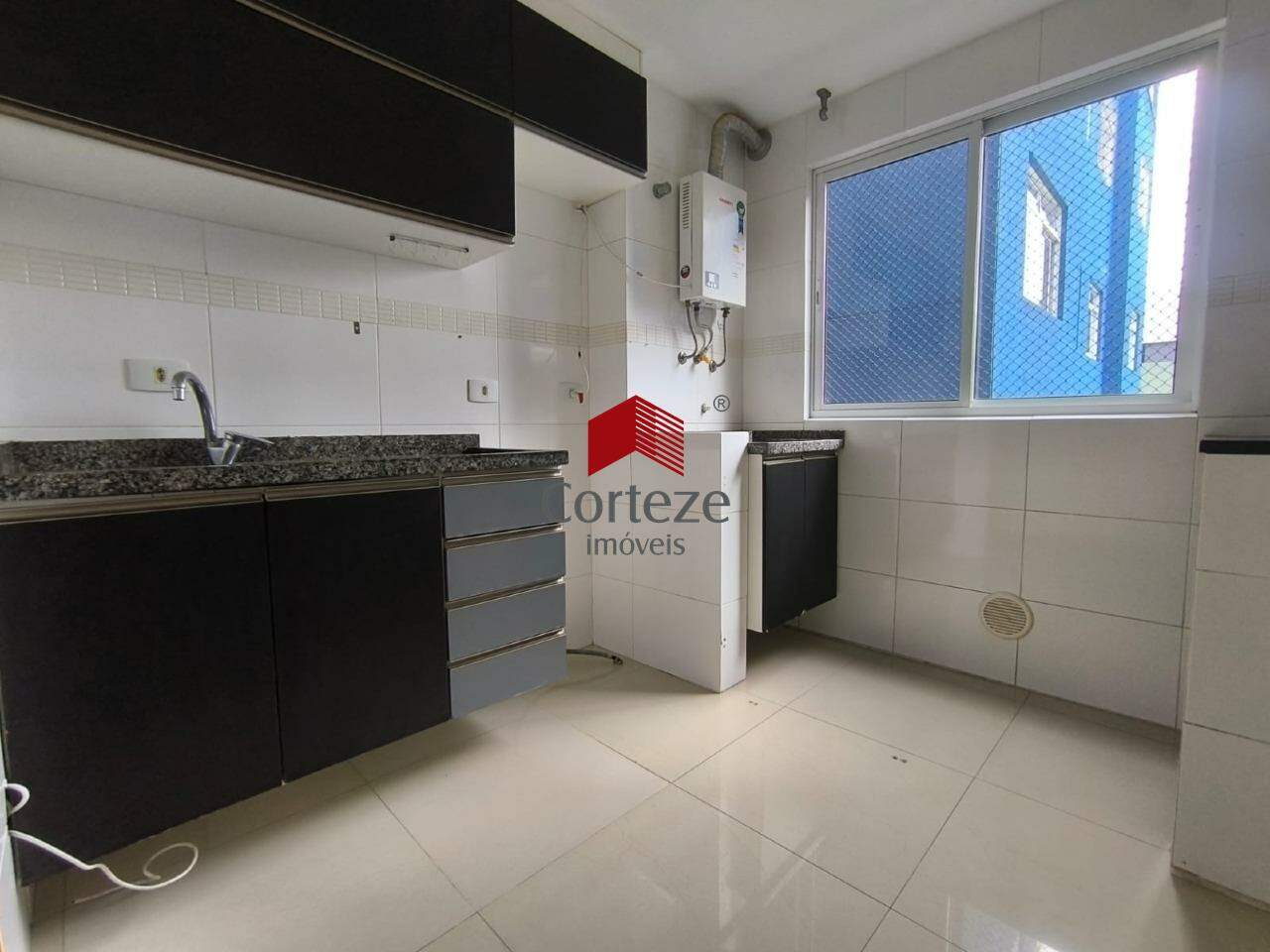 Apartamento para para aluguel no Centro em São José dos Pinhais - 21375: 