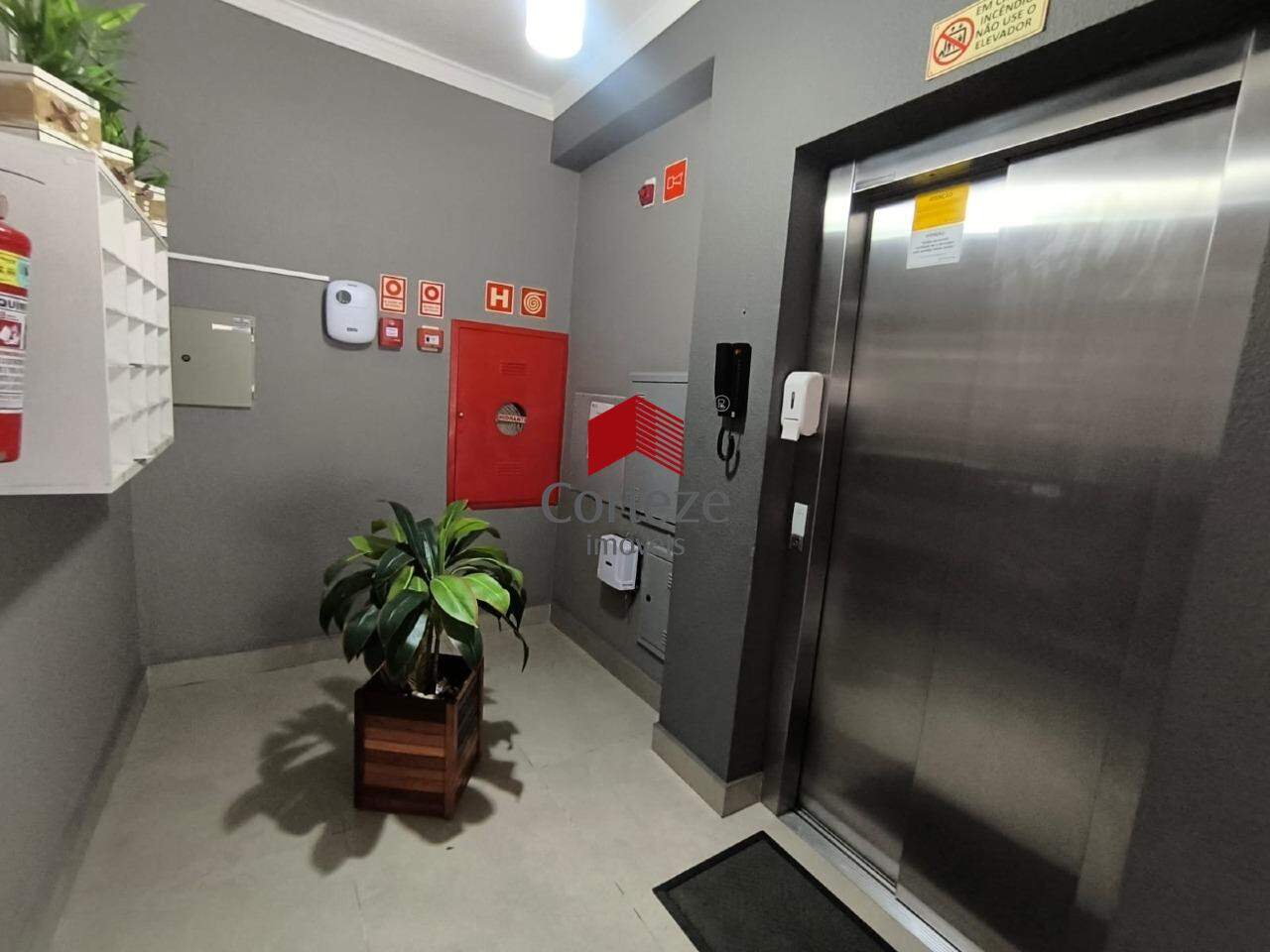 Apartamento para para aluguel no Centro em São José dos Pinhais - 21375: 