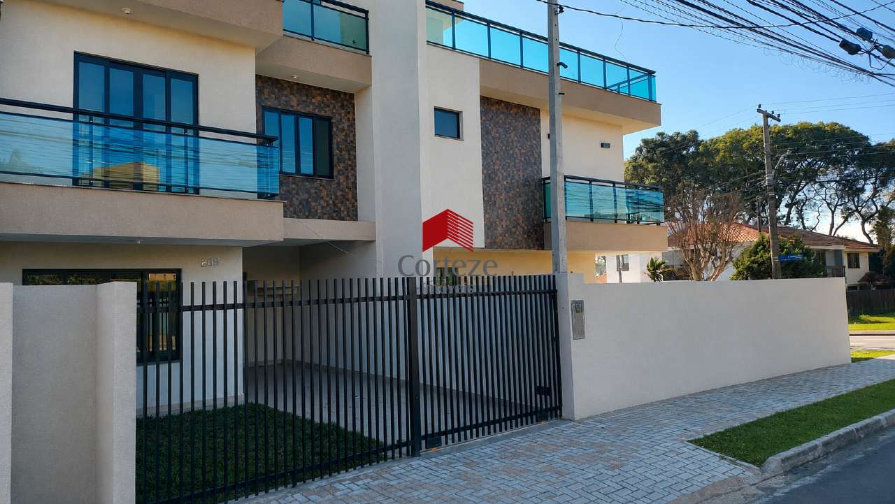 Sobrado para à venda no Tarumã em Curitiba - 21412: 