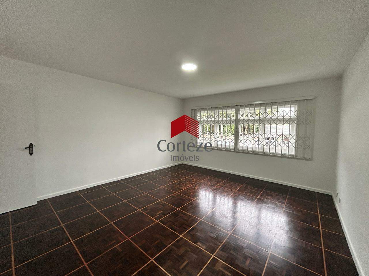Casa comercial para para aluguel no Bom Jesus em São José dos Pinhais - 21440: 
