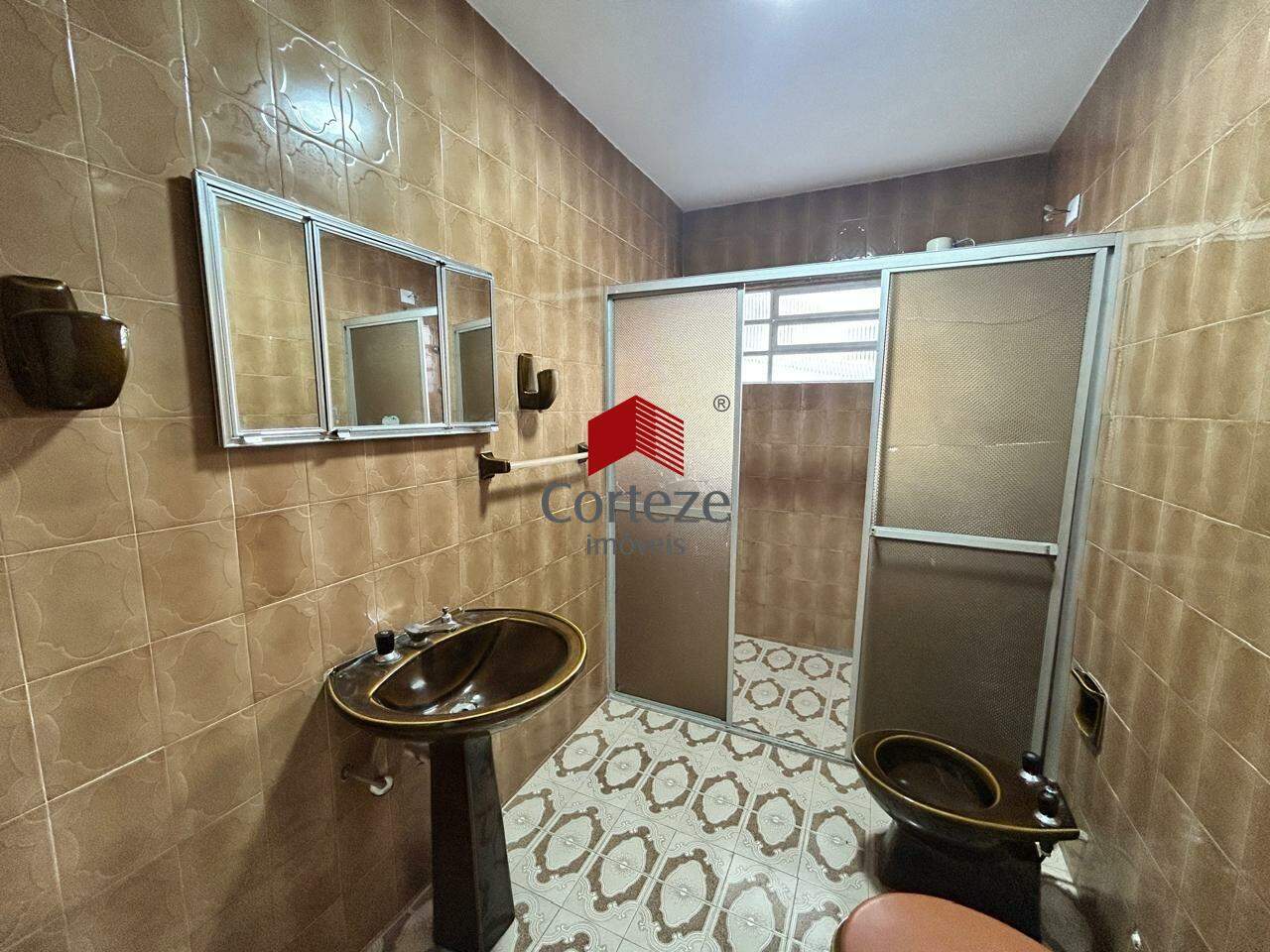 Casa comercial para para aluguel no Bom Jesus em São José dos Pinhais - 21440: 