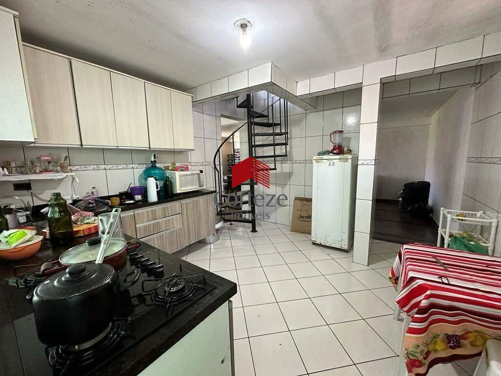 Sobrado para à venda no Quississana em São José dos Pinhais - 21507: 
