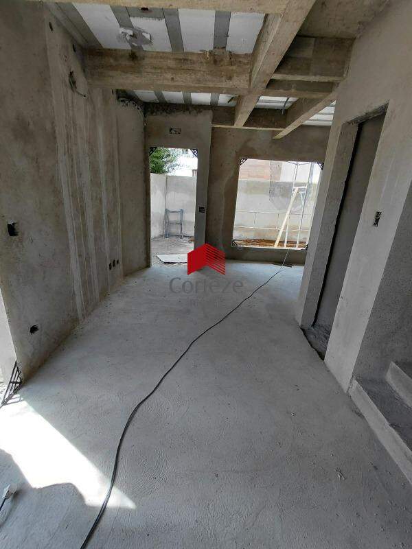 Sobrado em condomínio para à venda no Jardim das Américas em Curitiba - 21667: 